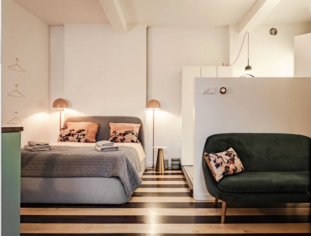Private Amsterdam Short Stays: Studios & Canal Apartment, Huizen en Kamers, Huizen te huur, 45 m², Direct bij eigenaar, Appartement