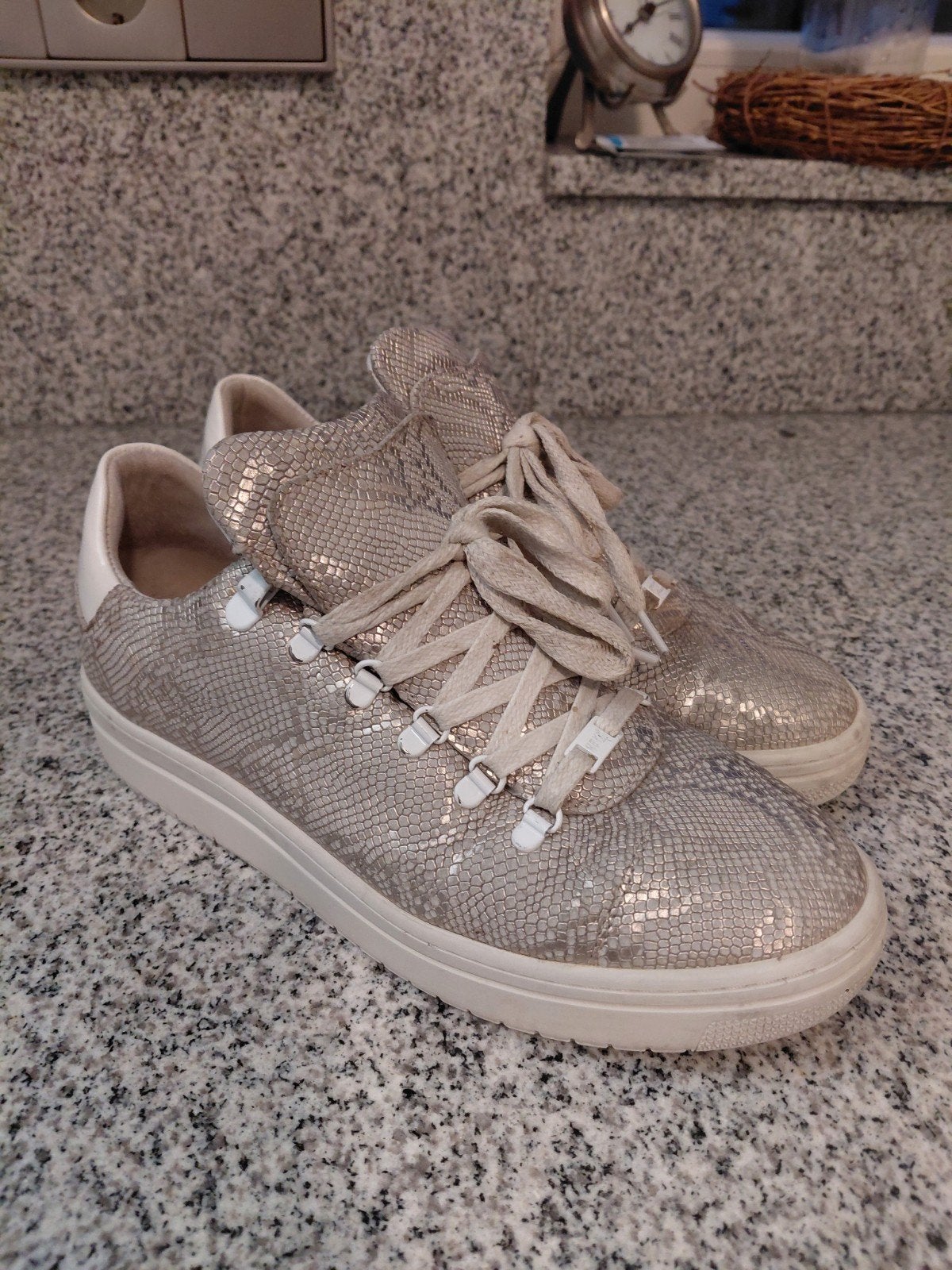 Nubikk sneakers maat 38, Nubikk, Beige, Ophalen of Verzenden, Sneakers of Gympen