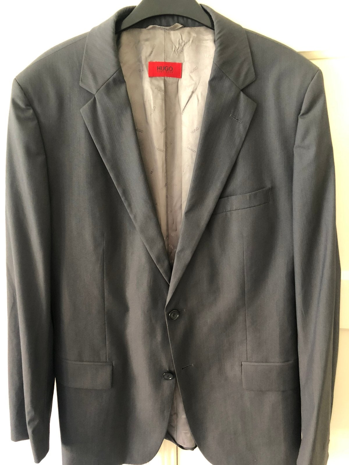 Te koop: kostuum, Hugo Boss, maat 52, zgan, Kleding | Heren, Ophalen of Verzenden, Zo goed als nieuw, Maat 52/54 (L)