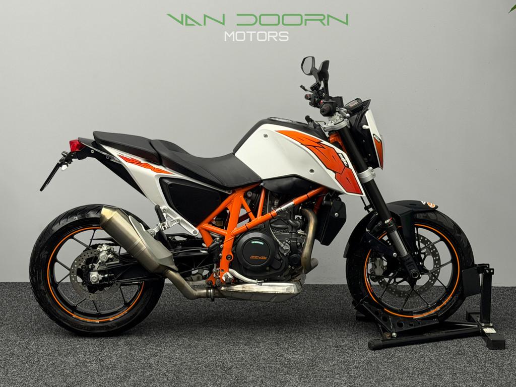 KTM 690 Duke | 17 DKM | 2016 | Garantie | Korte kentekenplth, Motoren, Info@vandoornmotors.nl, Kraaivenstraat 23-5
5048AB  TILBURG, NL