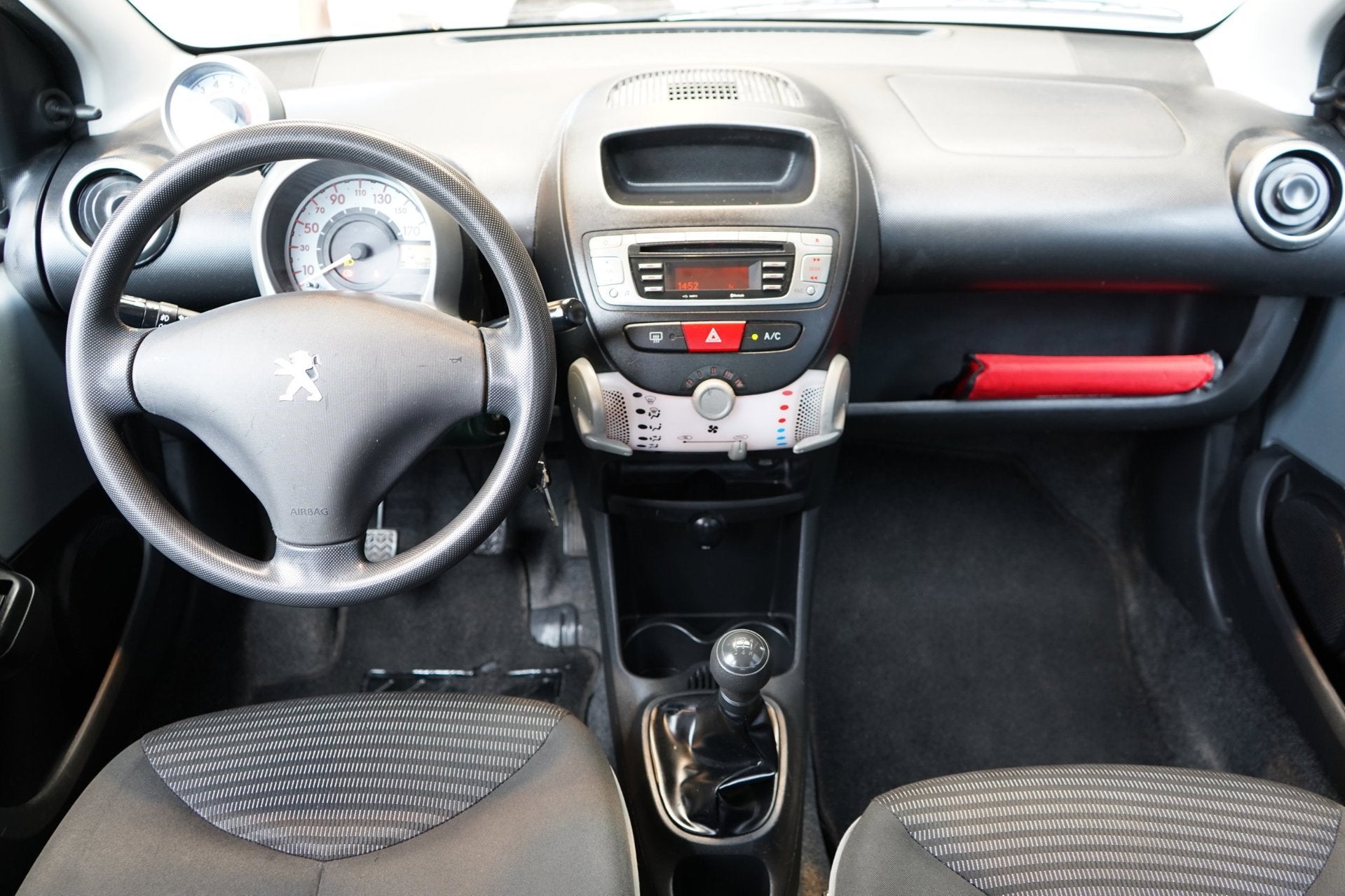 Peugeot 107 1.0 Access Accent | AIRCO | ELEK.RAMEN | APK., Voorwielaandrijving, Euro 5, Stof, Gebruikt