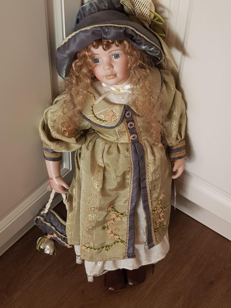Porseleinen pop .Sammler puppe (Duitsland) limited edition., Verzamelen, Poppen, Ophalen of Verzenden, Gebruikt, Pop