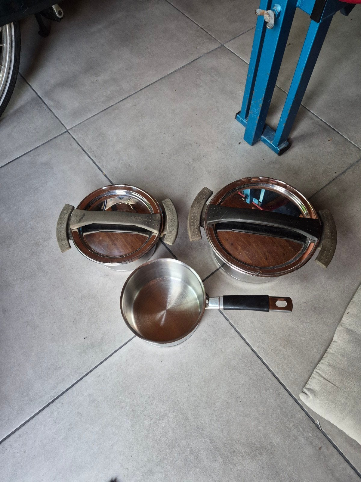 pannen 2x  1x steelpan, Ophalen of Verzenden, Rvs, Pannenset