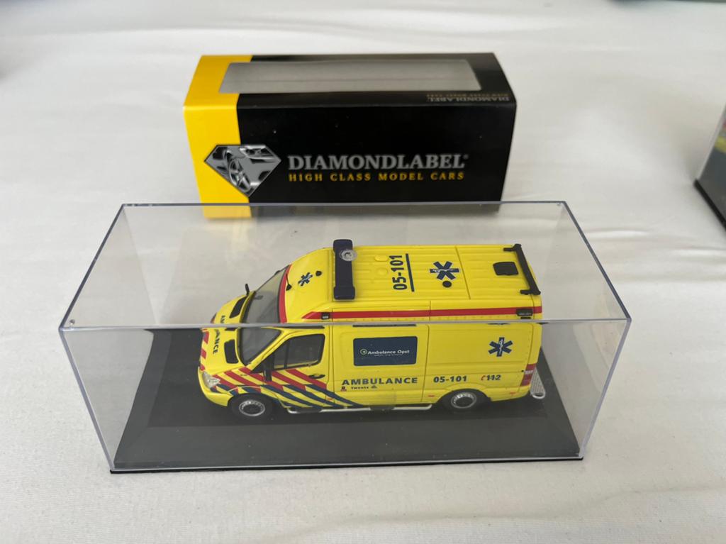 1:43 ambulance, Ophalen, Nieuw, Auto, Overige merken