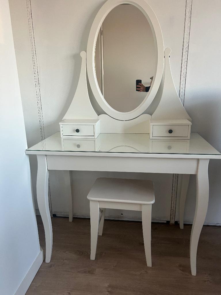 Kaptafel met stoel | Ikea Hemnes, Huis en Inrichting, Tafels | Kaptafels, Ophalen, Overige materialen, Gebruikt, 50 tot 100 cm
