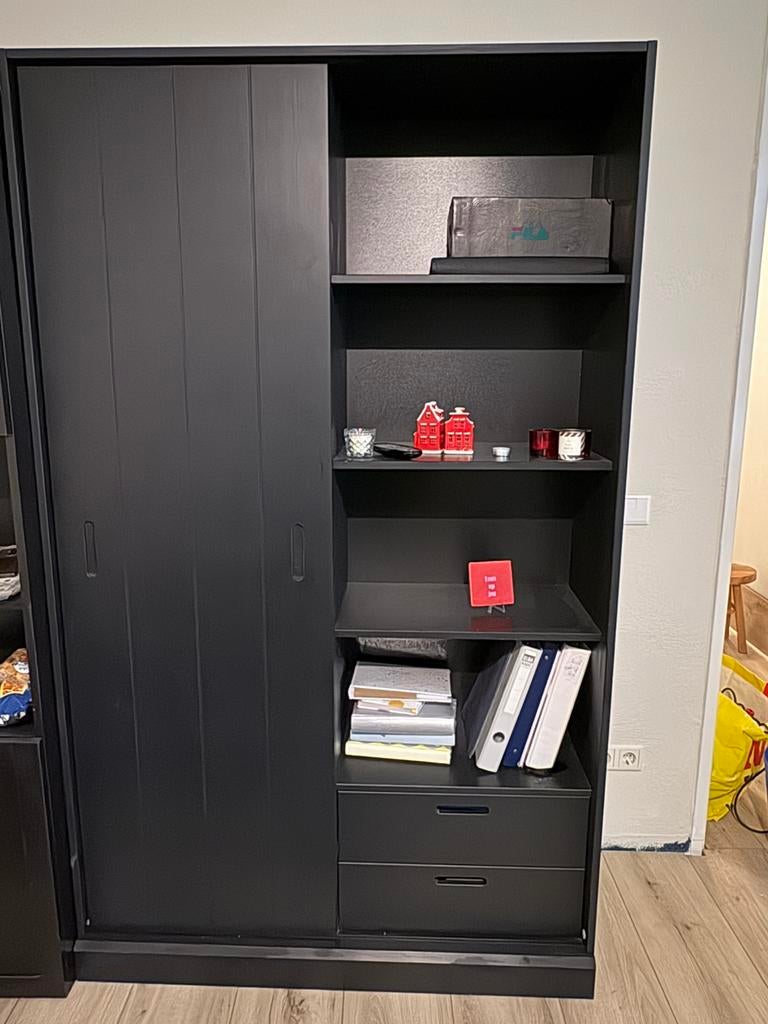 Woood schuifdeurkast - Weg wegens verhuizing, Ophalen, 100 tot 150 cm, 200 cm of meer, Zo goed als nieuw