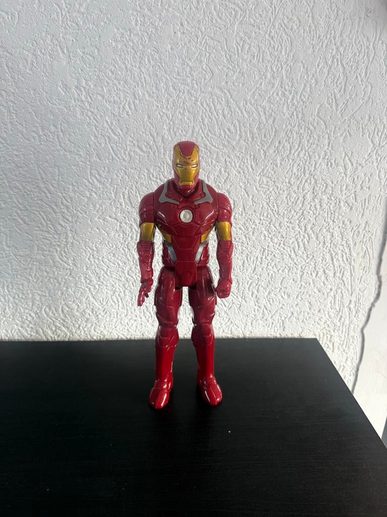 Marvel Iron Man 30 cm - Gebruikt, Kinderen en Baby's, Speelgoed | Actiefiguren, Ophalen, Gebruikt