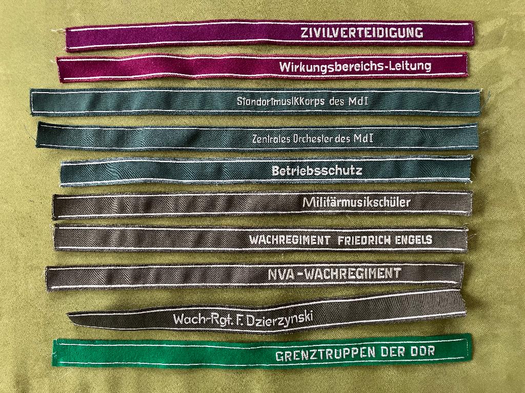 DDR mouwlinten, Verzamelen, Militaria | Algemeen, Ophalen of Verzenden, Landmacht, Duitsland, Embleem of Badge