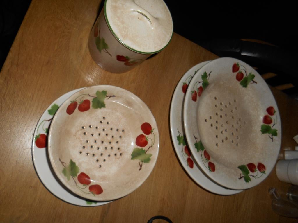 mooie antieke fruit testen  en jampot  1900 maastricht, Ophalen of Verzenden
