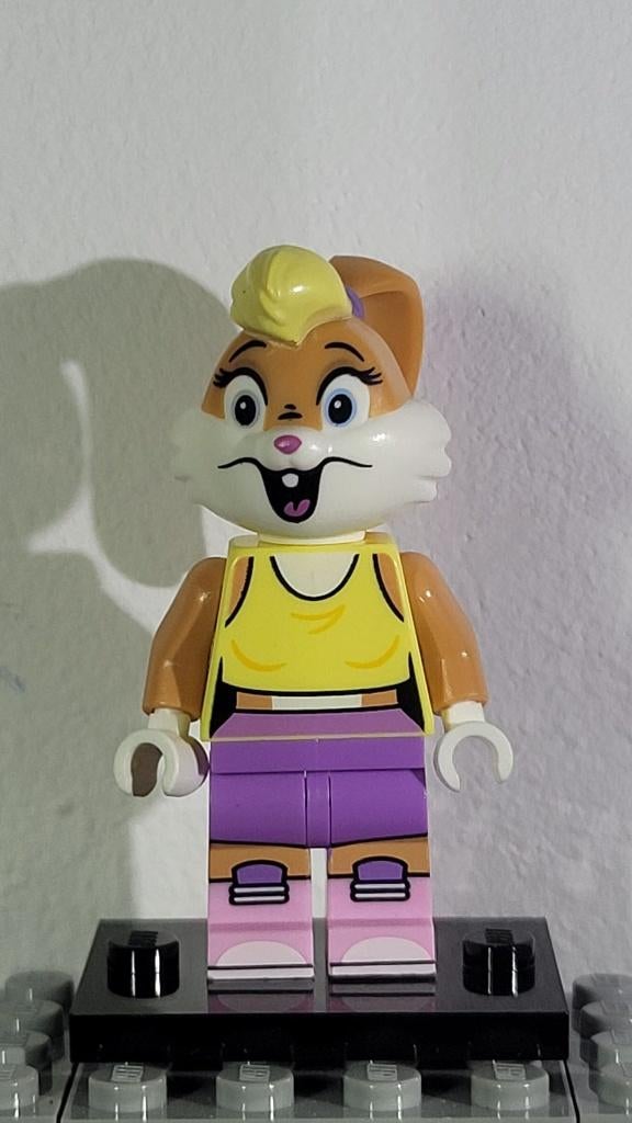 LEGO Minifigure-Lola Bunny-In zeer goede staat, Kinderen en Baby's, Speelgoed | Duplo en Lego, Ophalen of Verzenden, Zo goed als nieuw