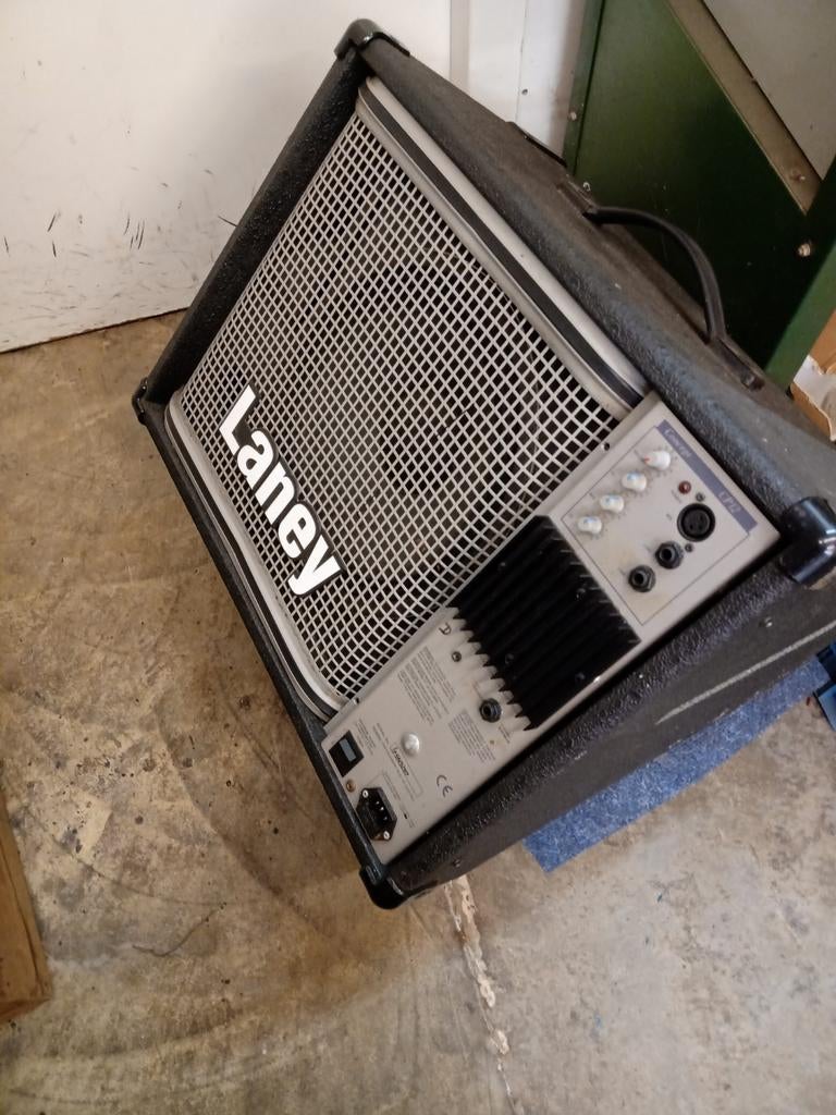 2 laney monitor versterkers defect, Ophalen, Gebruikt, Minder dan 500 watt, Monitor(versterker)