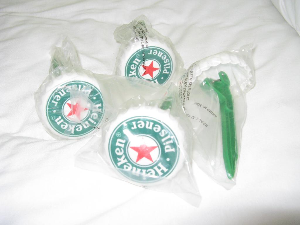 4 stuks Heineken handdoekenklem (nog nieuw in verpakking), Verzamelen, Ophalen of Verzenden, Nieuw, Overige typen, Heineken