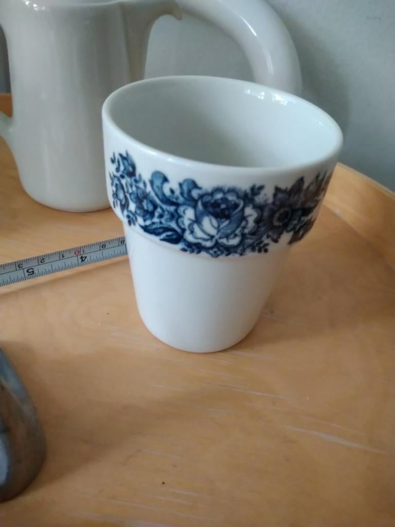 Beker met gebloemde rand petrus Regout, Ophalen of Verzenden