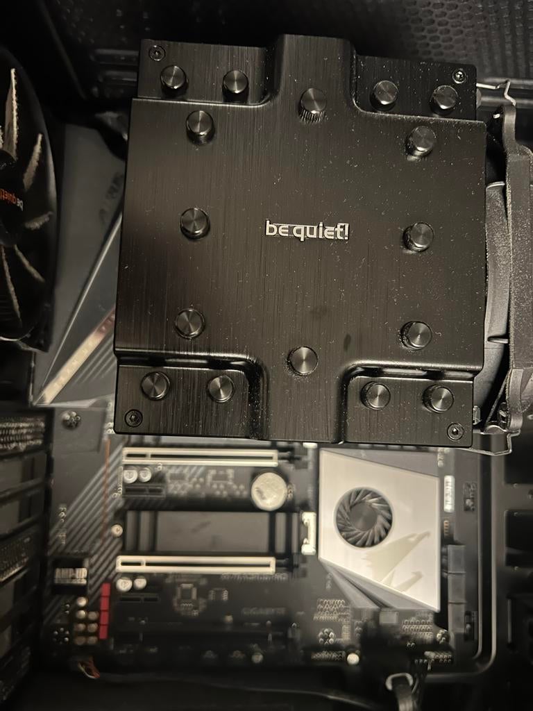 Ryzen 3900XT, Gigabyte X570, Dark Rock Pro 4, Ophalen, Gebruikt, Luchtkoeling