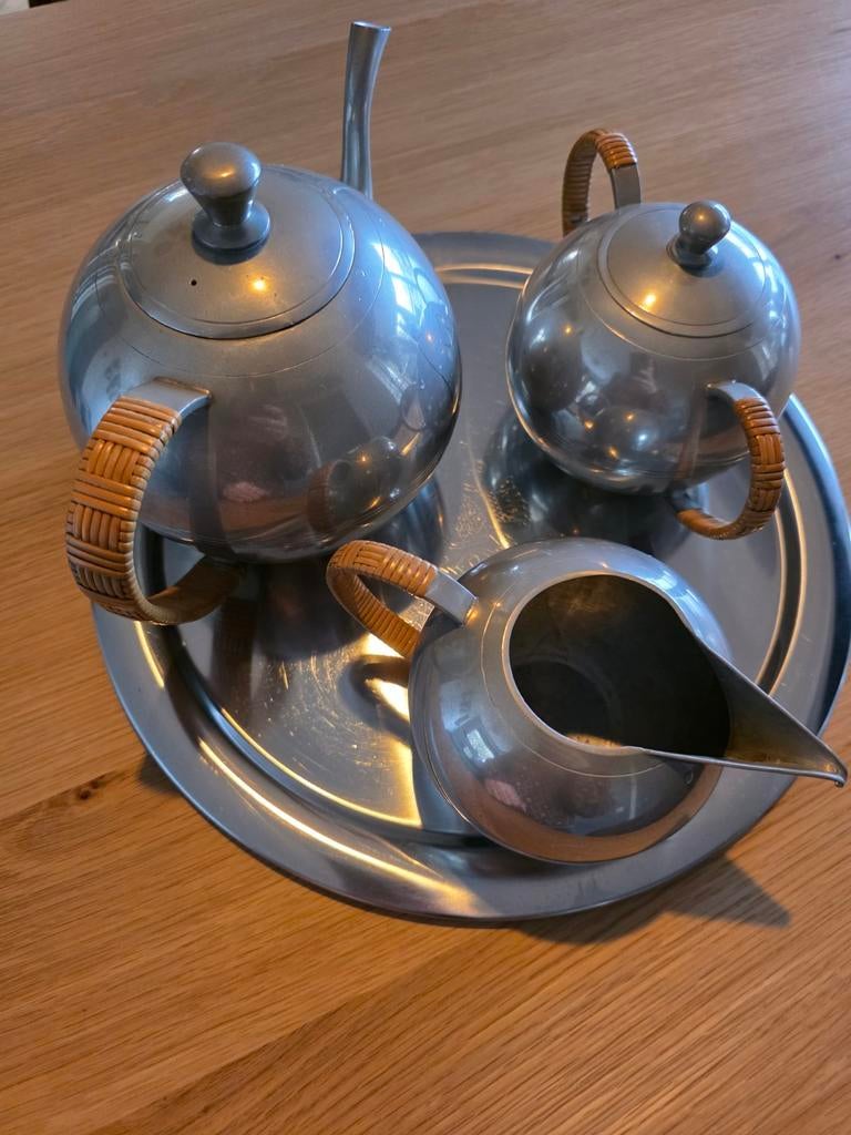 Tinnen antiek setje potten set rieten handvat Indonesië, Ophalen of Verzenden