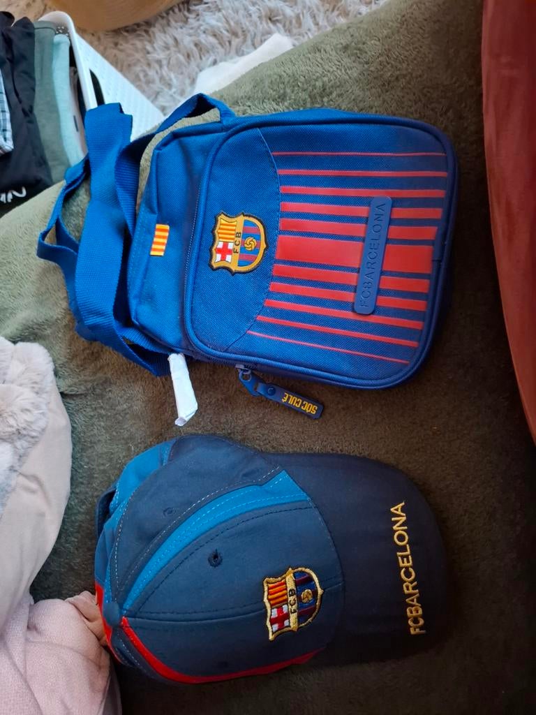 Nieuw origineel Barcelona pet en tas, Maat M, Ophalen of Verzenden, Nieuw
