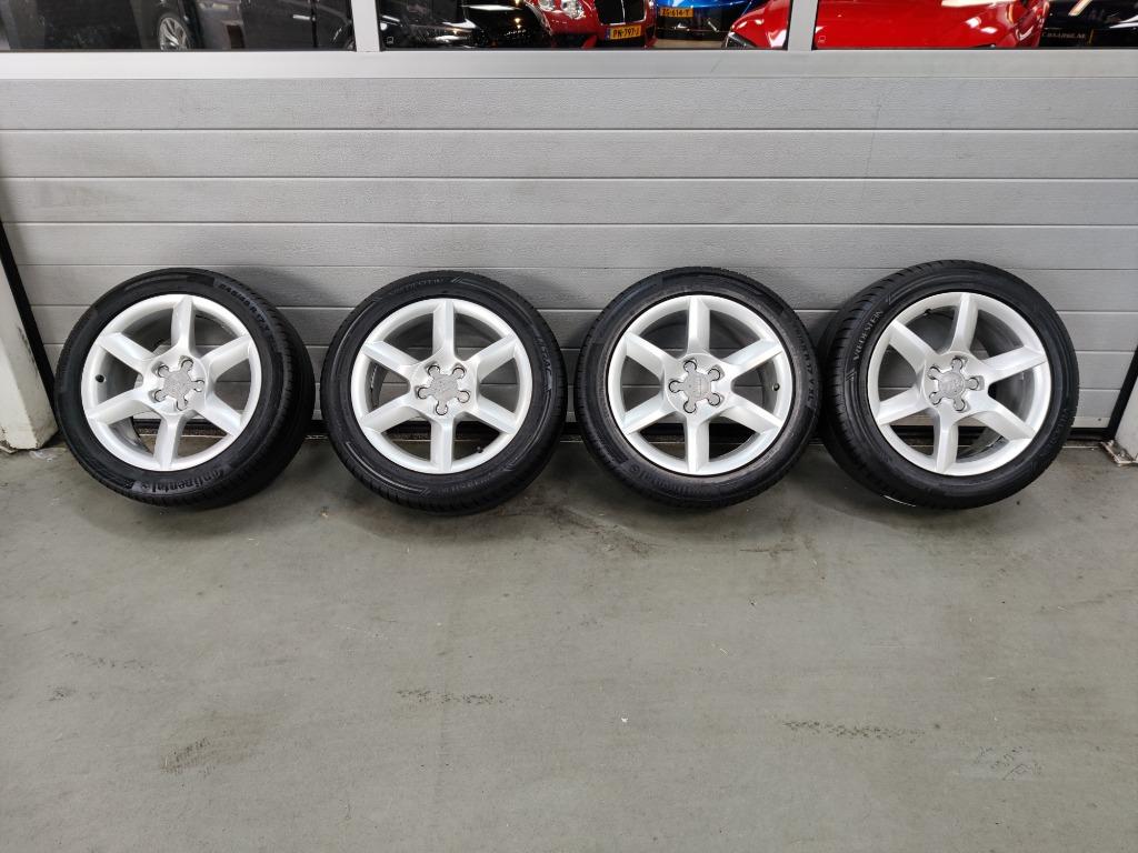 Audi A5 zomerset 17 inch🔆, Auto-onderdelen, Banden en Velgen, Banden en Velgen, Zomerbanden, 17 inch, 245 mm, Personenwagen, Gebruikt