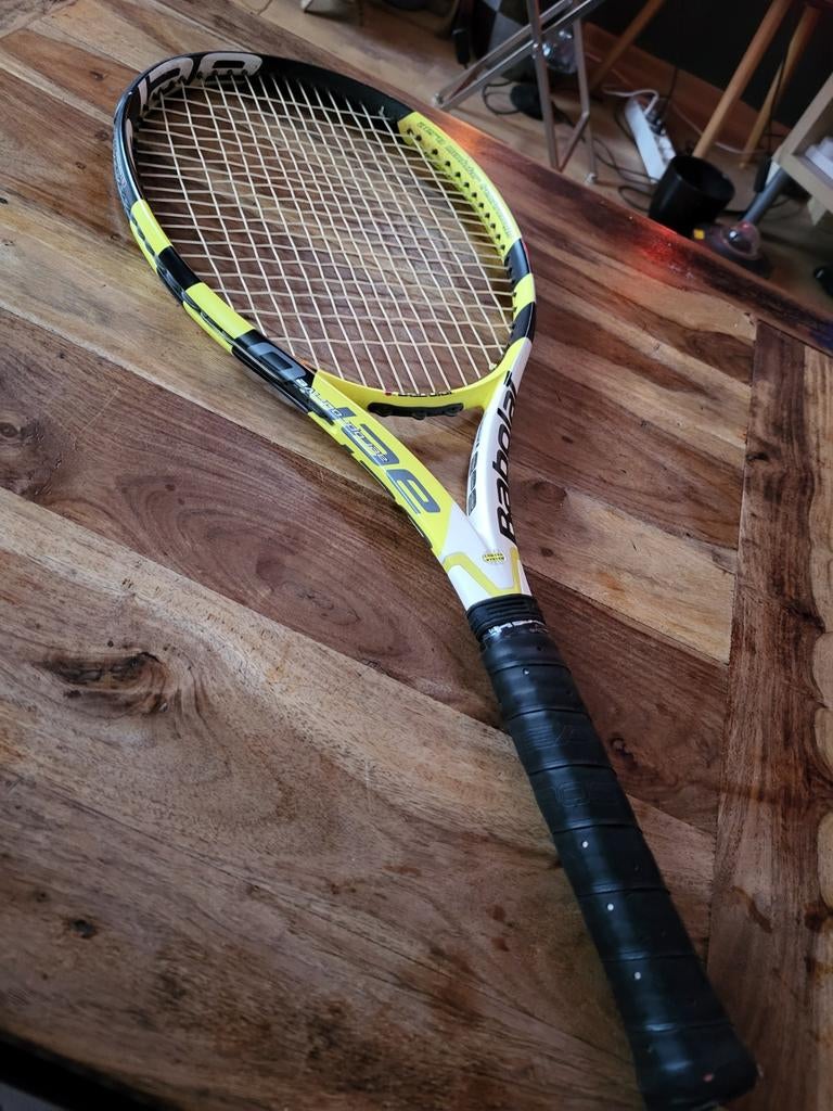 Babolat AeroPro Drive tennisracket
300 gram L2, Sport en Fitness, Tennis, Zo goed als nieuw, Racket, Babolat, L2, Ophalen of Verzenden