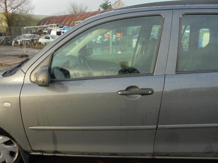 Portier 4Deurs links-voor van een Mazda 2, Auto-onderdelen, Gebruikt, -, Deur, -