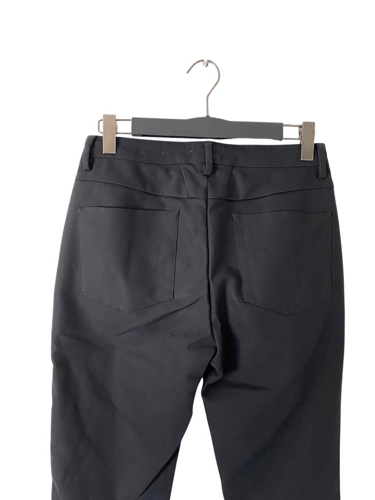 Closed broek 30, Maat 38/40 (M), Zwart, Ophalen of Verzenden, Zo goed als nieuw