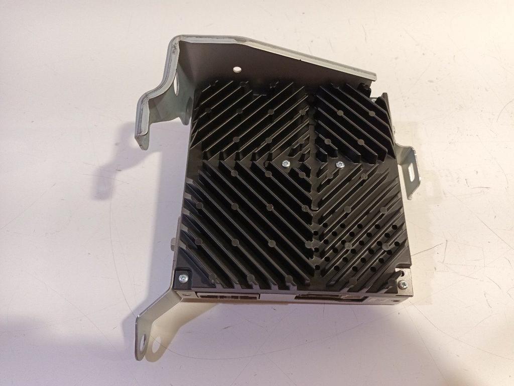 Versterker Honda Jazz, Auto diversen, Autoradio's, Ophalen of Verzenden, Van der Ven Autorecycling B.V., Onderdelen@venauto.nl