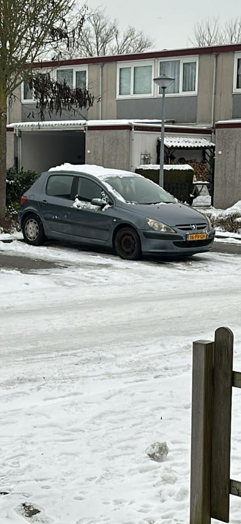 Peugeot 307 1.6 16V XR 5DR 2005 Grijs, Auto's, Voorwielaandrijving, Isofix, Stof, Zwart