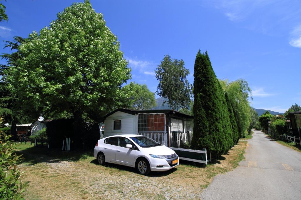 Stacaravan met tuin te koop - Porlezza, Meer van Lugano, Vakantie, Vakantiehuizen | Italië, Tv, 2 slaapkamers, Lombardije en Merengebied