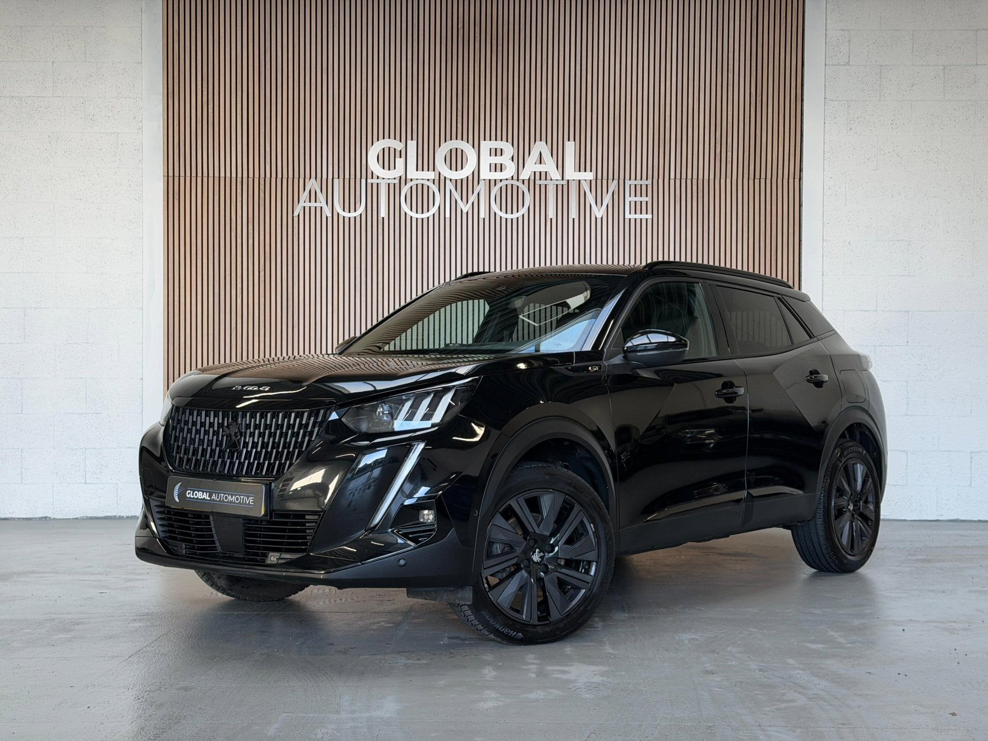 Peugeot 2008 1.2 PureTech GT Pack - Stoelverwarming - Trekha, Auto's, Peugeot, Gebruikt, 1199 cc, Zwart, Origineel Nederlands