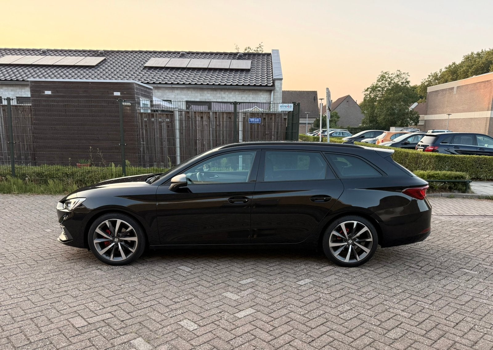 Seat Leon 1.5 Etsi 150pk Dsg-7 2021 Zwart, Auto's, 1498 cc, 4 cilinders, Leon, Zwart