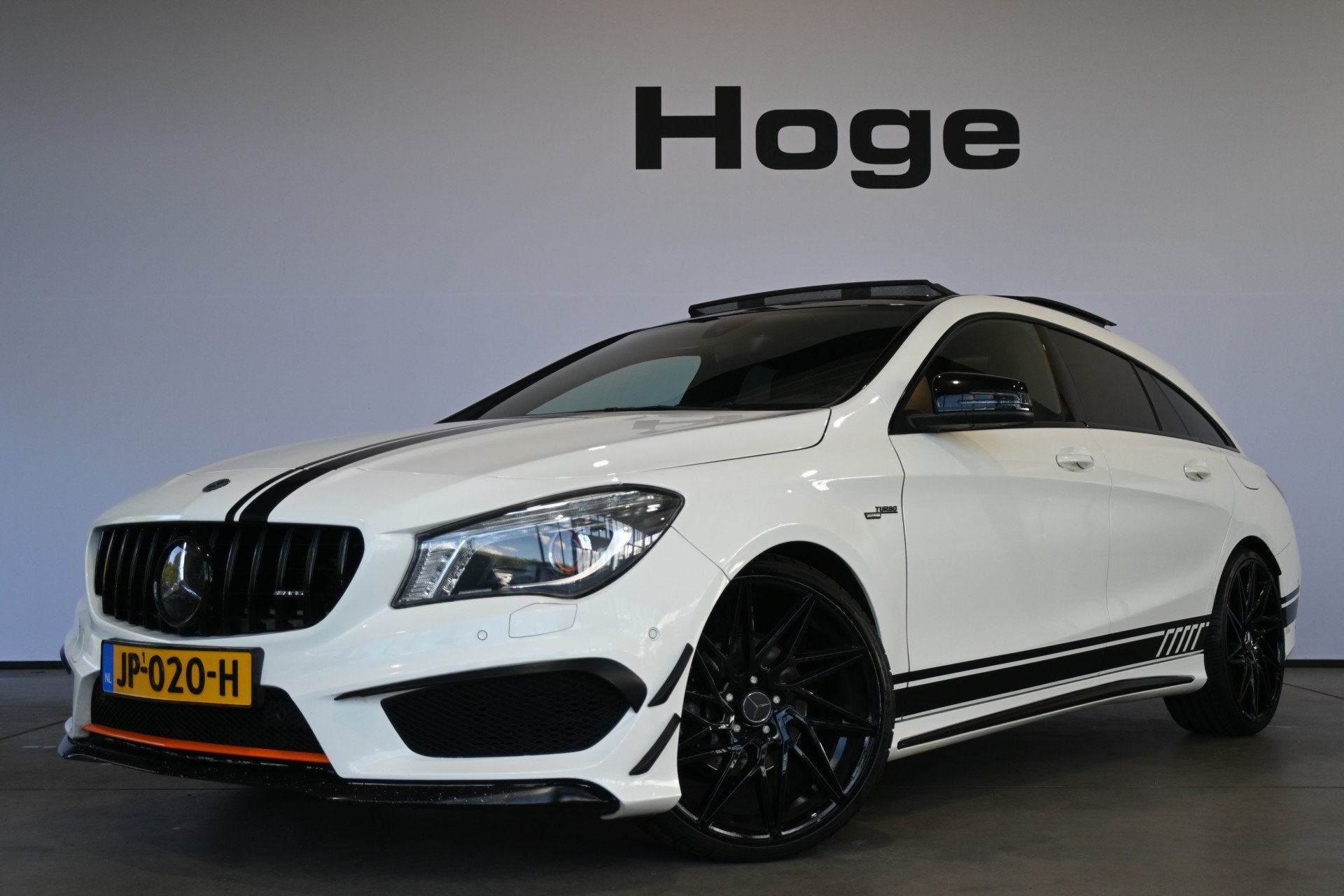 Mercedes-Benz CLA-Klasse Shooting Brake 200 OrangeArt Editio, Auto's, CLA, 730 kg, Gebruikt, Met garantie (alle)