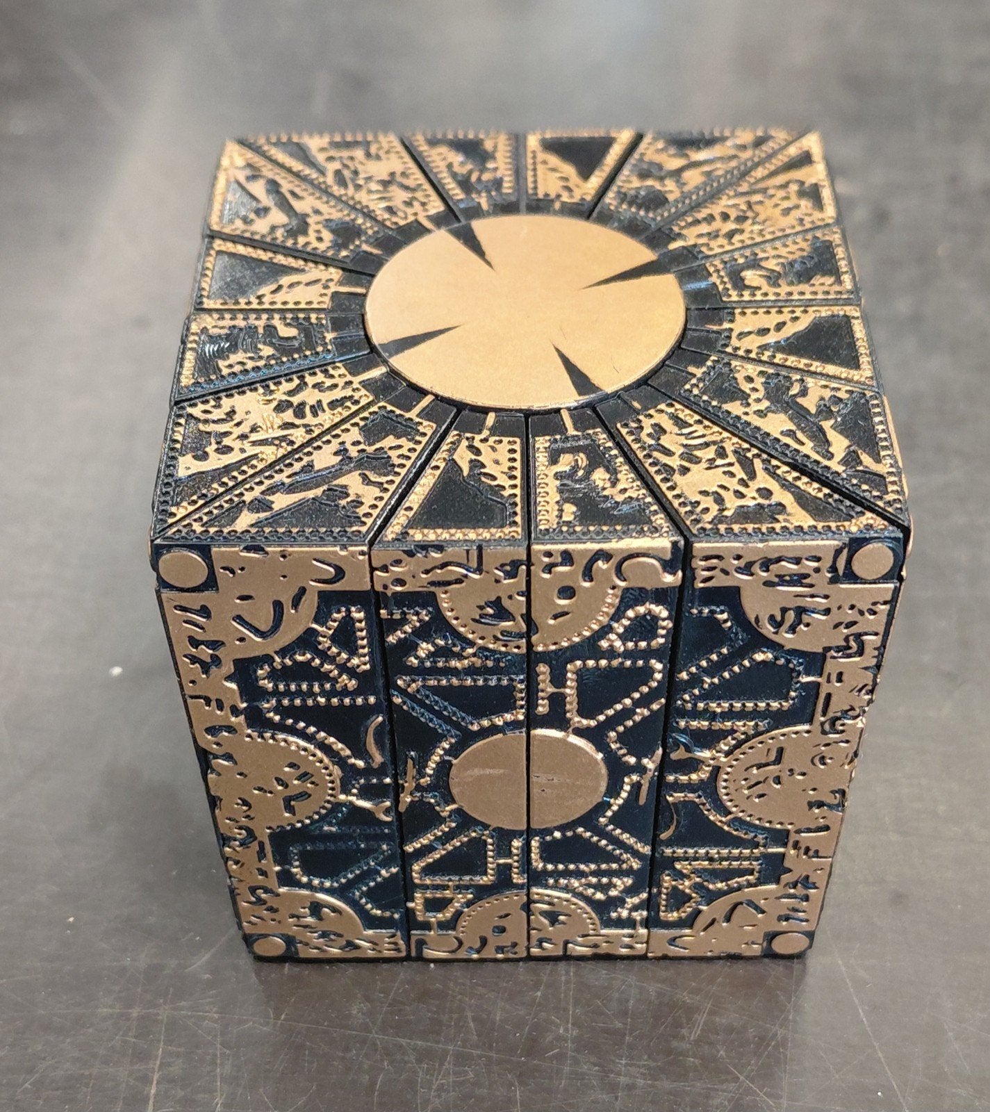 Hellraiser Lament Configuration Puzzel Kubus, Verzamelen, Overige Verzamelen, Zo goed als nieuw, Ophalen of Verzenden