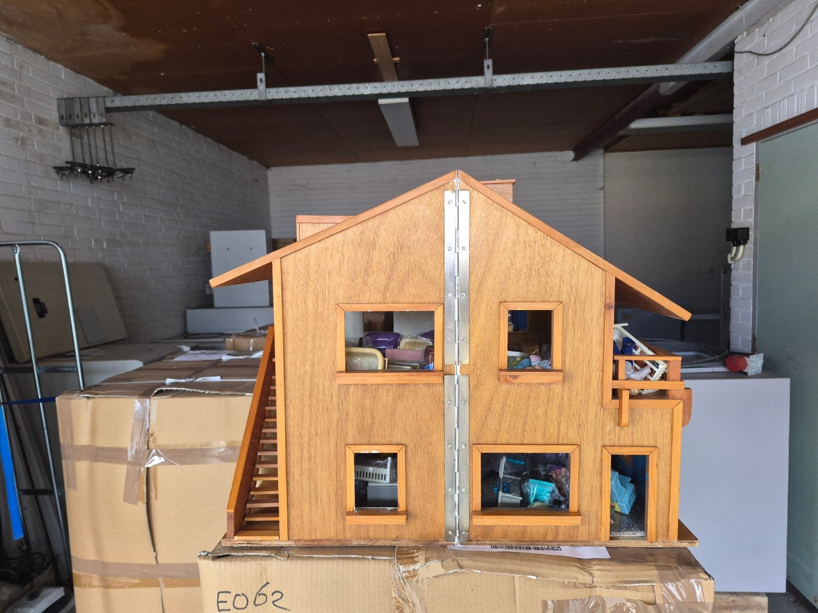 Leuk poppenhuis met veel meubels en toebehoren, Verzamelen, Ophalen, Gebruikt, Poppenhuis