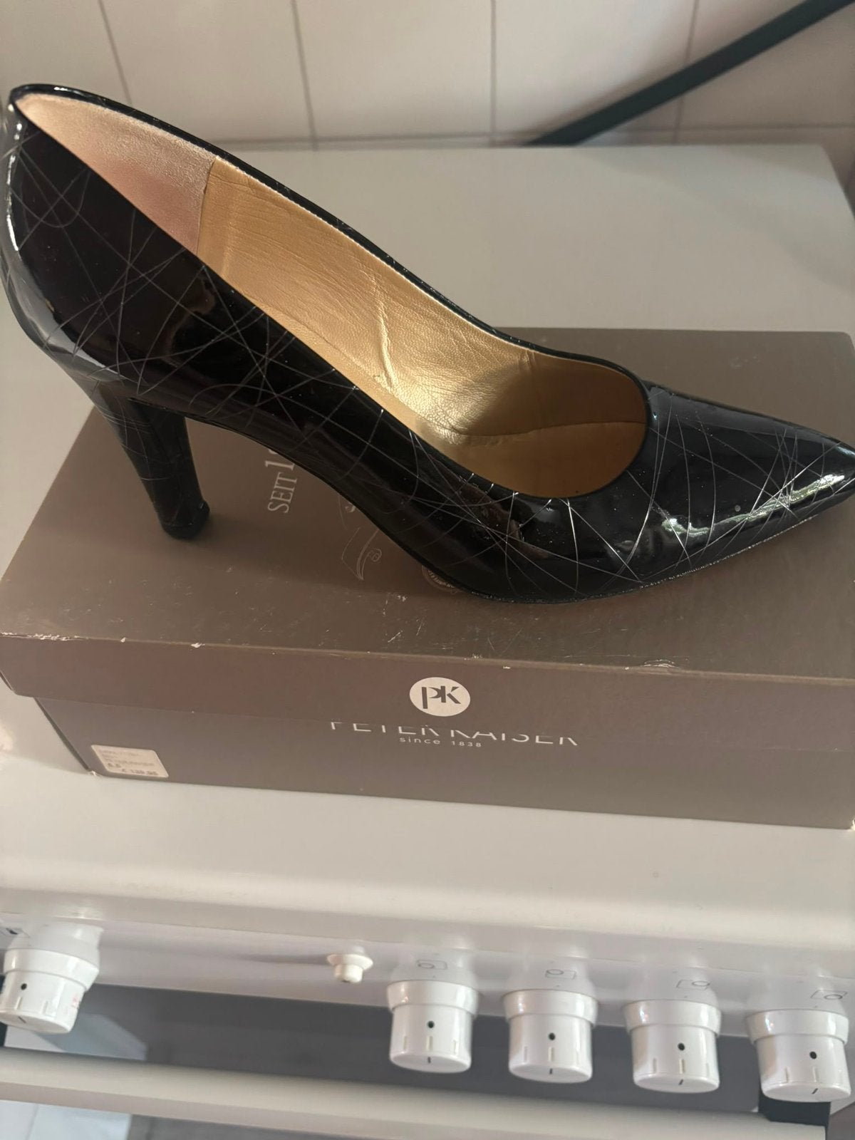 Peter kaiser pump, Kleding | Dames, Schoenen, Ophalen of Verzenden, Zo goed als nieuw, Zwart
