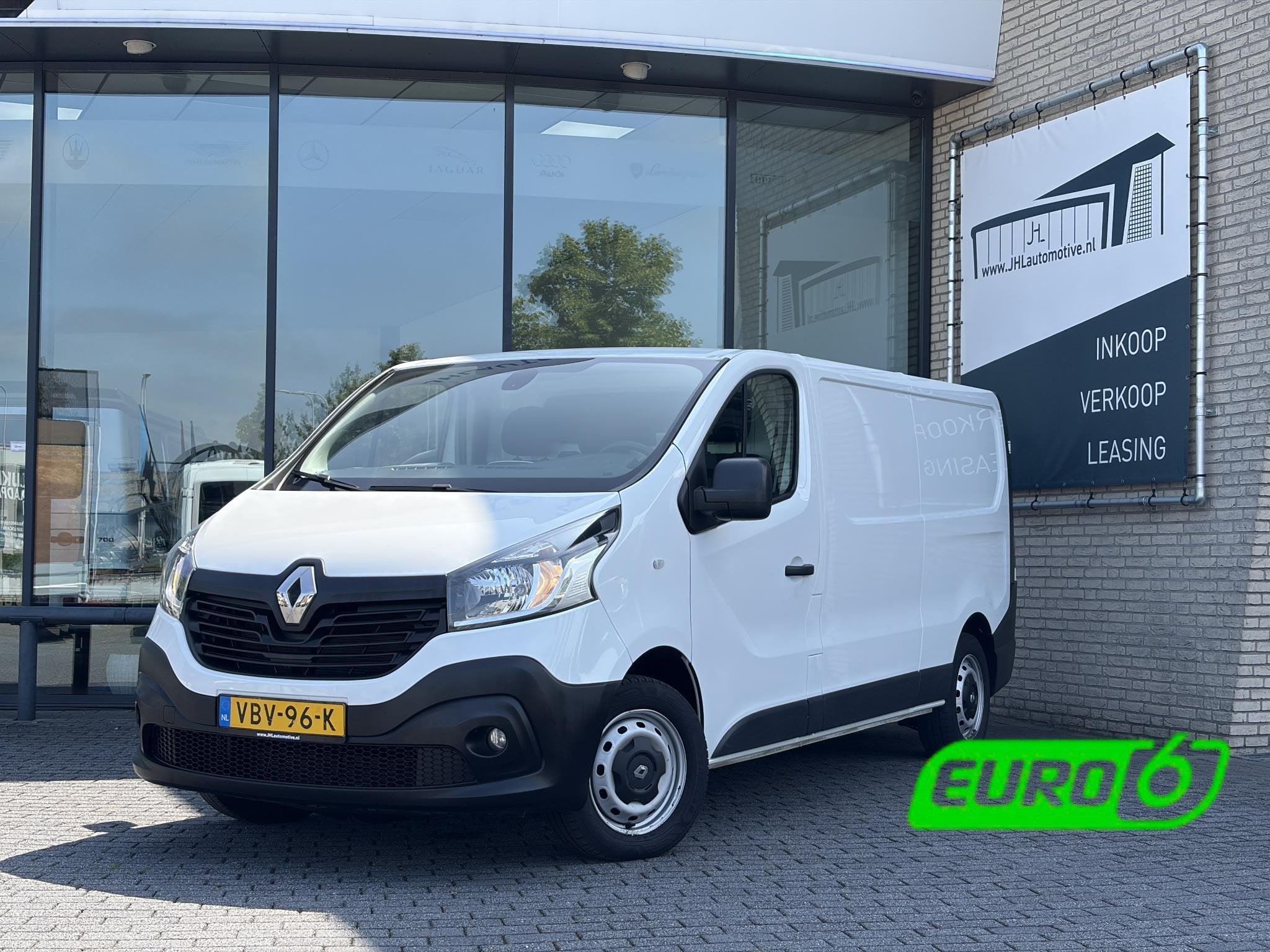 Renault Trafic 1.6 dCi T29 L2H1*A/C*CRUISE*HAAK*PDC*CAMERA*L, Auto's, Voorwielaandrijving, Gebruikt, Euro 6, 4 cilinders