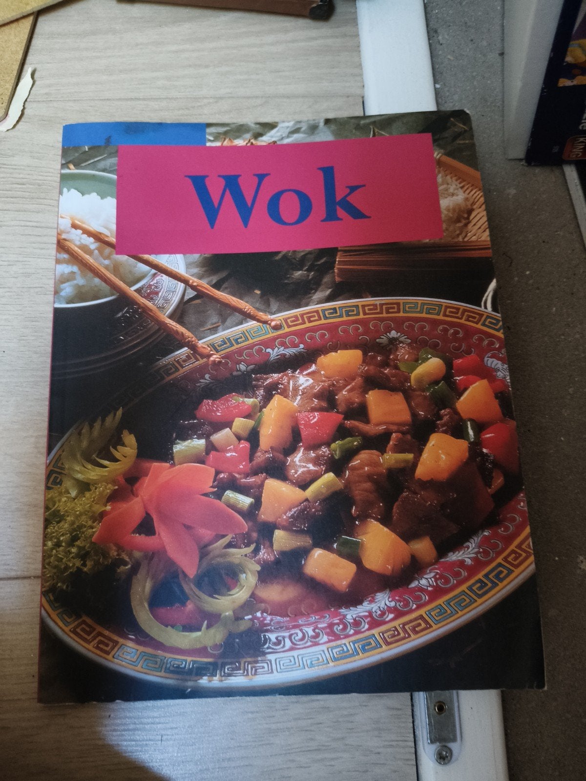 Wok kookboek - heerlijke Aziatische gerechten, Boeken, Ophalen of Verzenden, Zo goed als nieuw, Azië en Oosters, Hoofdgerechten