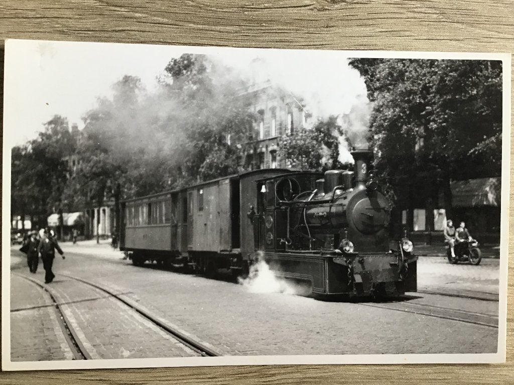 Oude ansichtkaart stoomtrein Rotterdam Rosestraat 1940-45, Ophalen of Verzenden, 1940 tot 1960, Gelopen, Zuid-Holland