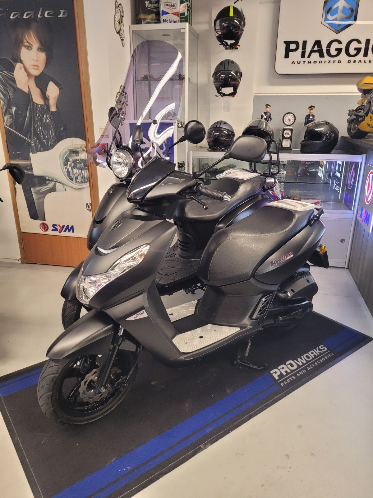 Peugeot kisbee Bouwjaar 2024 AANBIEDING, Overige modellen, Maximaal 45 km/u, Zo goed als nieuw, Benzine