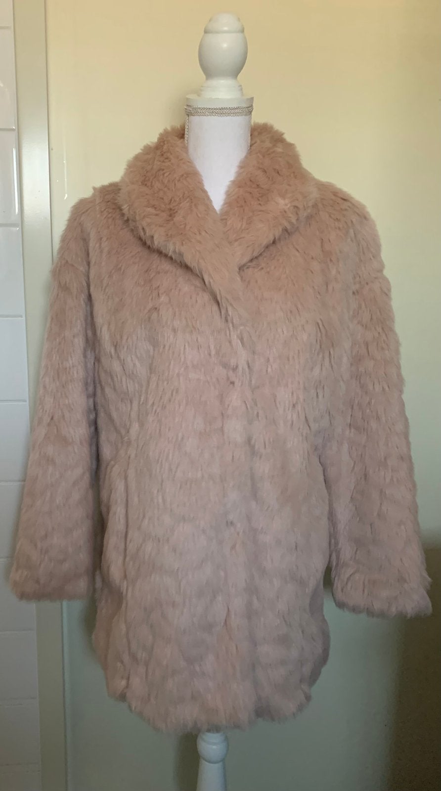Lichte roze jas , maat 42/44, Kleding | Dames, Jassen | Winter, Ophalen of Verzenden, Nieuw