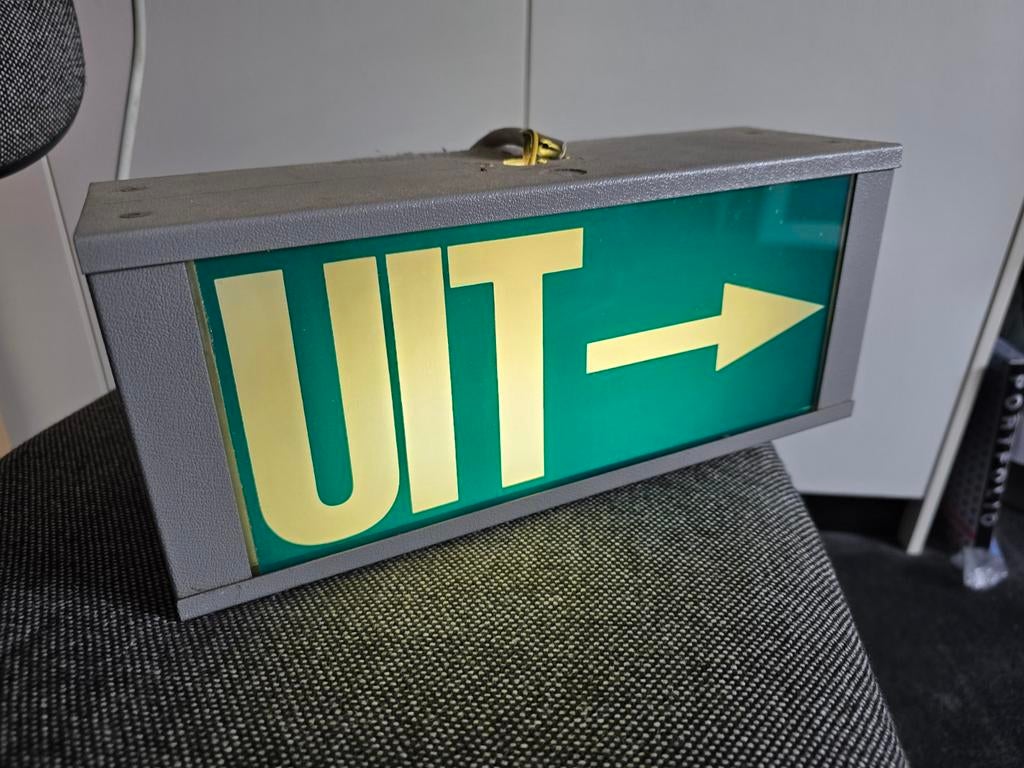 Retro 'UIT' Lichtbak met Werkende Verlichting, Antiek en Kunst, Ophalen