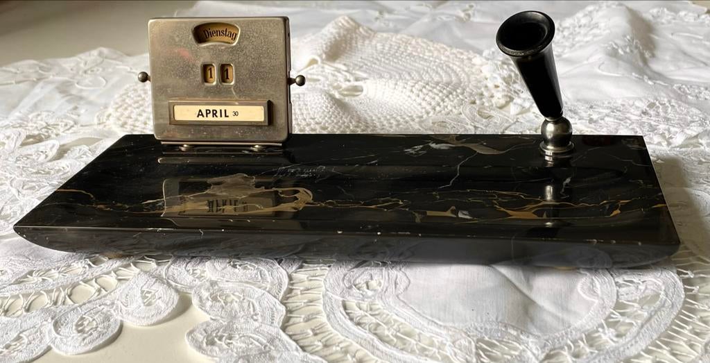 AntiekBureauset van marmer met kalender en pen, Antiek en Kunst, Ophalen of Verzenden