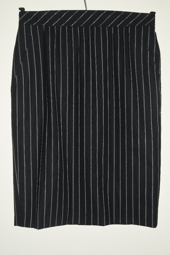 Wollen Escada Rok zwart + witte strepen mt 42 Margaretha Ley, Verzenden, Zwart, Maat 42/44 (L), Escada