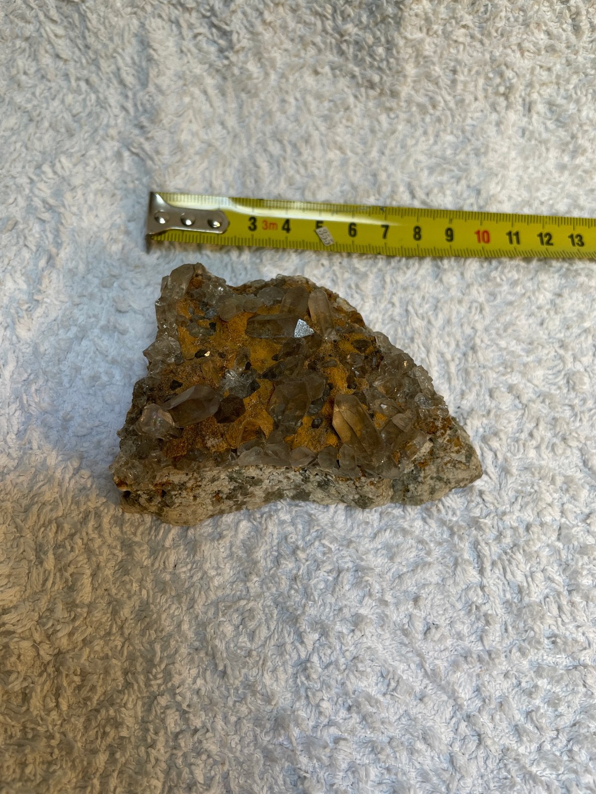 Kwarts kristal cluster op matrix, Verzamelen, Mineralen en Fossielen, Ophalen of Verzenden, Mineraal