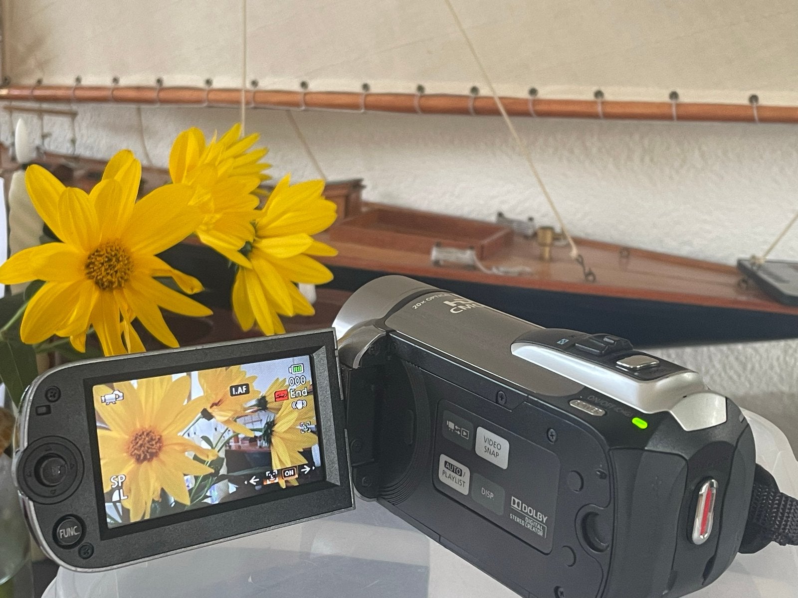 Canon Legria HF R106 Full HD Camcorder met 20x optische zoom, Full HD, Canon, 20x of meer, Overige soorten