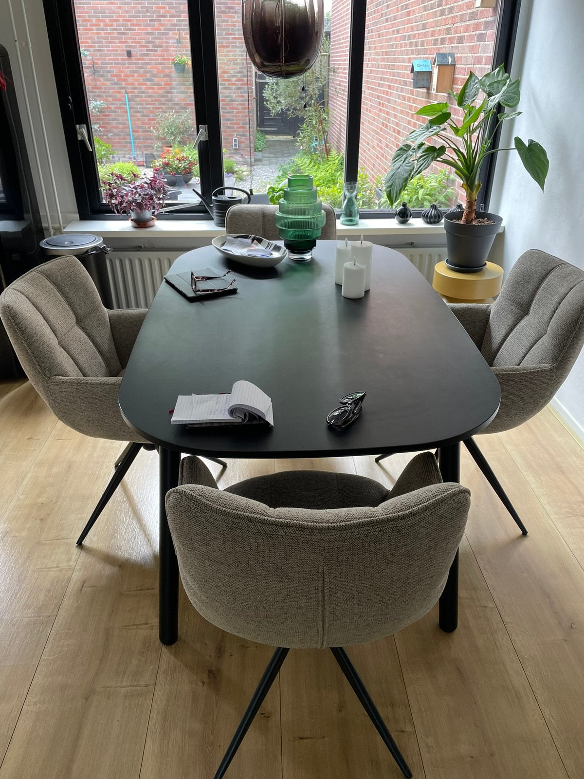 Te koop Ikea mat zwarte Vedbo tafel 160x95 cm., Ophalen of Verzenden, Zo goed als nieuw, Rechthoekig, 50 tot 100 cm