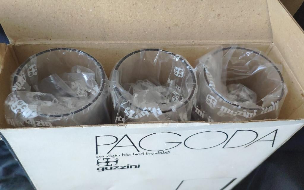 Guzzini Pagoda 6x glazen nieuw jaren 70 design Paolo Tilche, Ophalen, Nieuw