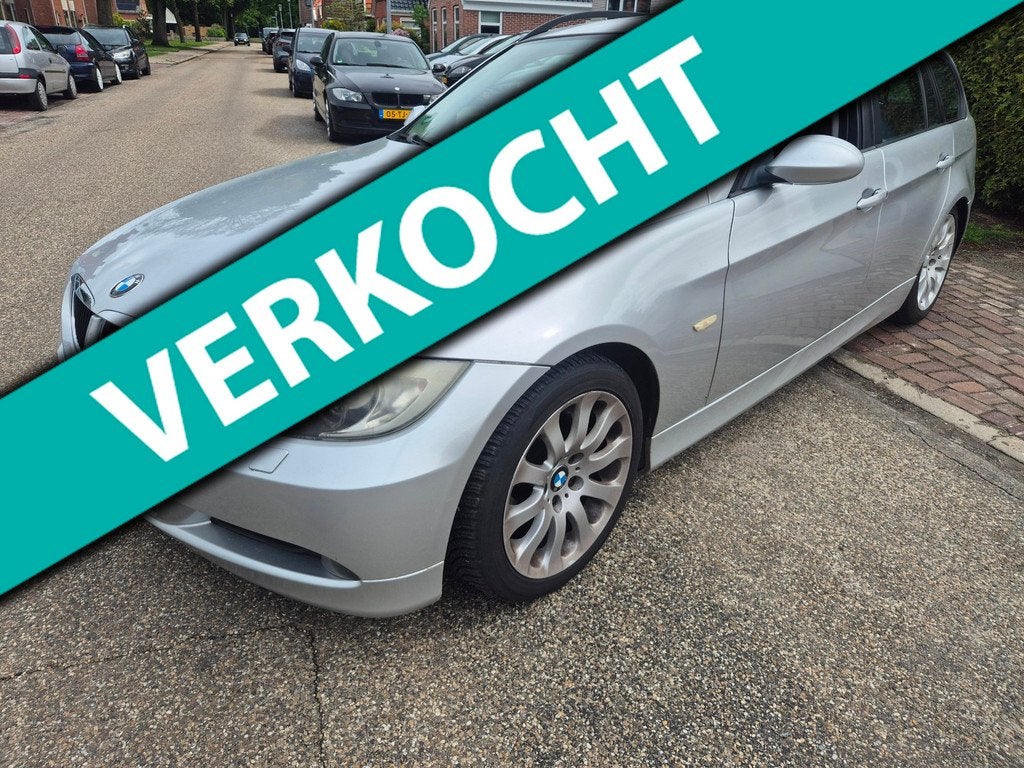 BMW 3-serie Touring 320i High Executive differentieel hoorba, Auto's, BMW, Achterwielaandrijving, 4 cilinders, Handgeschakeld