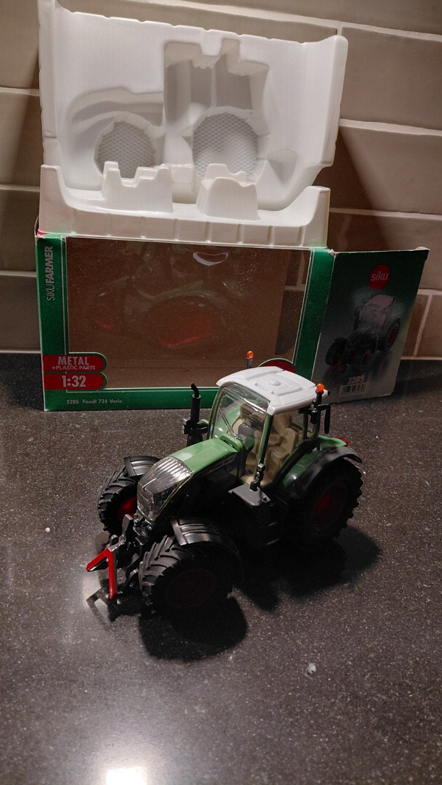 Siku Farmer Fendt 724 Vario, Ophalen of Verzenden, Nieuw