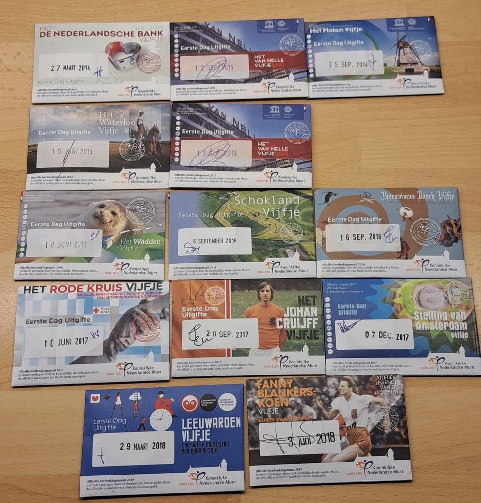 Eerste dag uitgiftes 13 x MOOI BOD GEVRAAGD €125¿?, Postzegels en Munten, Munten | Nederland, Ophalen of Verzenden, Koningin Beatrix