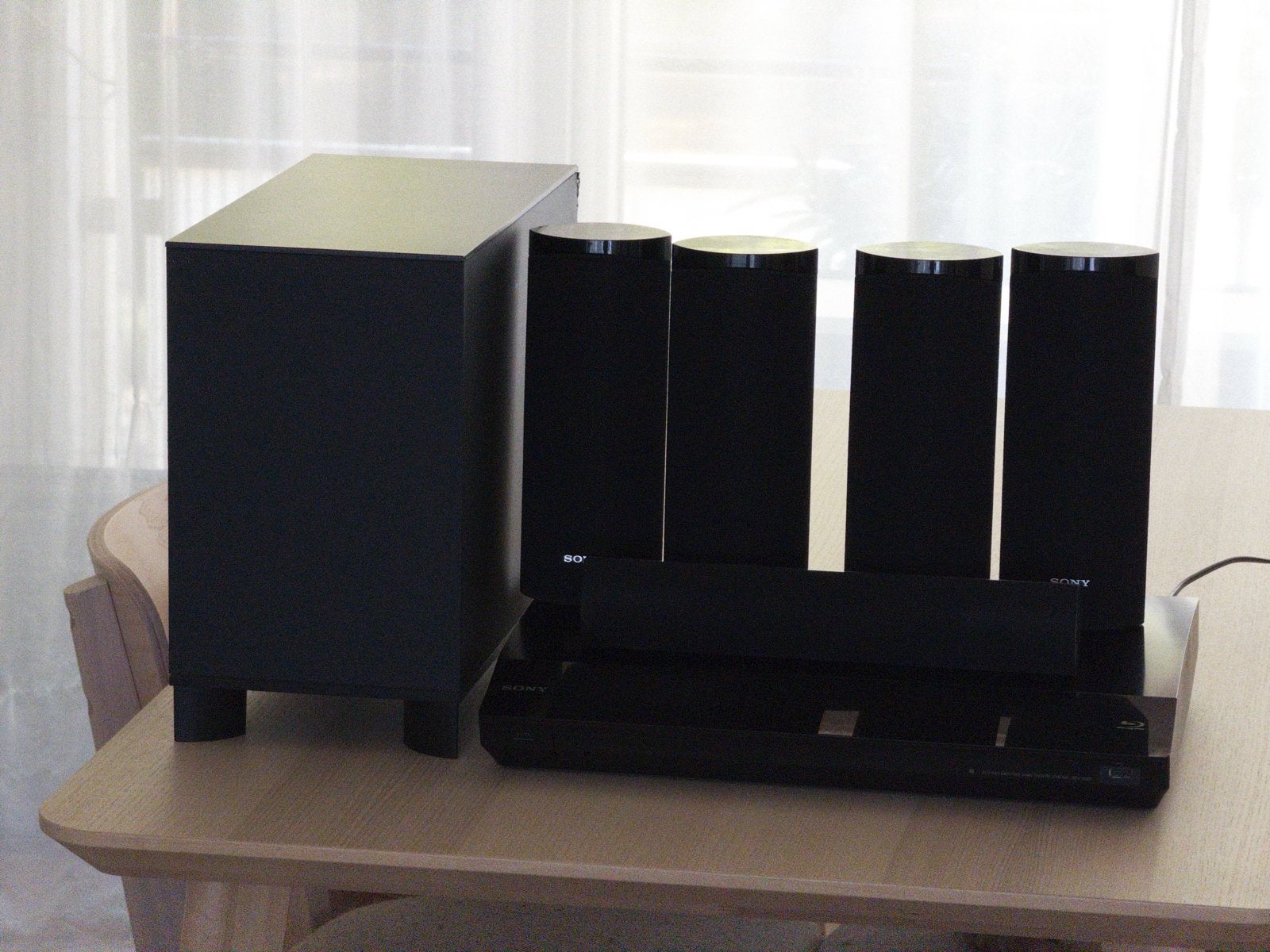 Sony BDV-E380 5.1 Home Cinema Set + Blu-ray + Subwoofer, Audio, Tv en Foto, Home Cinema-sets, Gebruikt, Blu-ray-speler, 70 watt of meer