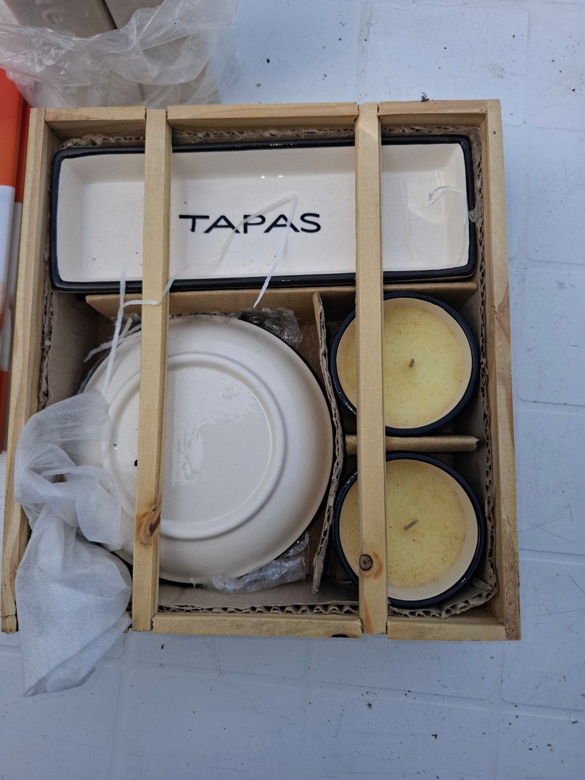 Tapas kookboek met servies en olie/azijn set, Spanje, Tapas, Hapjes en Dim Sum, Ophalen of Verzenden, Onbekend